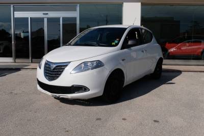 Lancia Ypsilon 1.2 70 CV